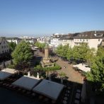 Wohnen im Herzen von Siegburg; 3 Zimmerwohnung mit großem Balkon und Blick auf den Michaelsberg