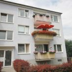 Verkauf einer vermieteten 3-Zimmerwohnung mit Balkon in ICE-Nähe