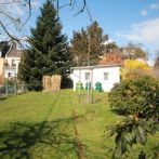 Mehrfamilien-Reihenmittelhaus mit Anbau und Garage