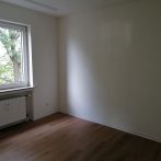 Renovierte 4 Zimmerwohnung mit Loggia und Aufzug