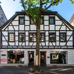 Siegburg Holzgasse: gut geschnittenes Ladenlokal in einem wunderschönen Fachwerkhaus