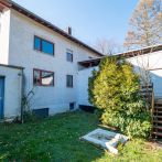 Sanierungsbedürftiges Mehrgenerationenhaus in Waldrandlage