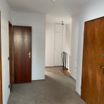 Hübsche Wohnung mit einzigartigem Schnitt zentral in Siegburg