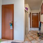 2-Parteienhaus mit vermieteter Einliegerwohnung auf Erbpachtgrundstück