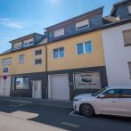 Werkstatt mit Büro und Hebebühne
