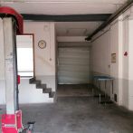 Werkstatt mit Büro und Hebebühne