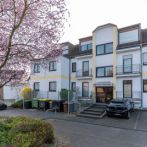 Gut geschnittene Eigentumswohnung mit Garage und Außenstellplatz