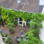 Mehrgenerationenhaus mit Garage
