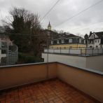 Siegburg-Zentrum; Wohnen mit Blick auf den Michaelsberg und den historischen Marktplatz in einer 3 Zimmerwohnung mit Balkon