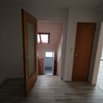Siegburg-Zentrum; Modernisierte und geräumige 2 Zimmerwohnung in einem schönen Altbau