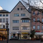 Siegburg-Zentrum; Wohnen mit Blick auf den Michaelsberg und den historischen Marktplatz in einer 3 Zimmerwohnung mit Balkon
